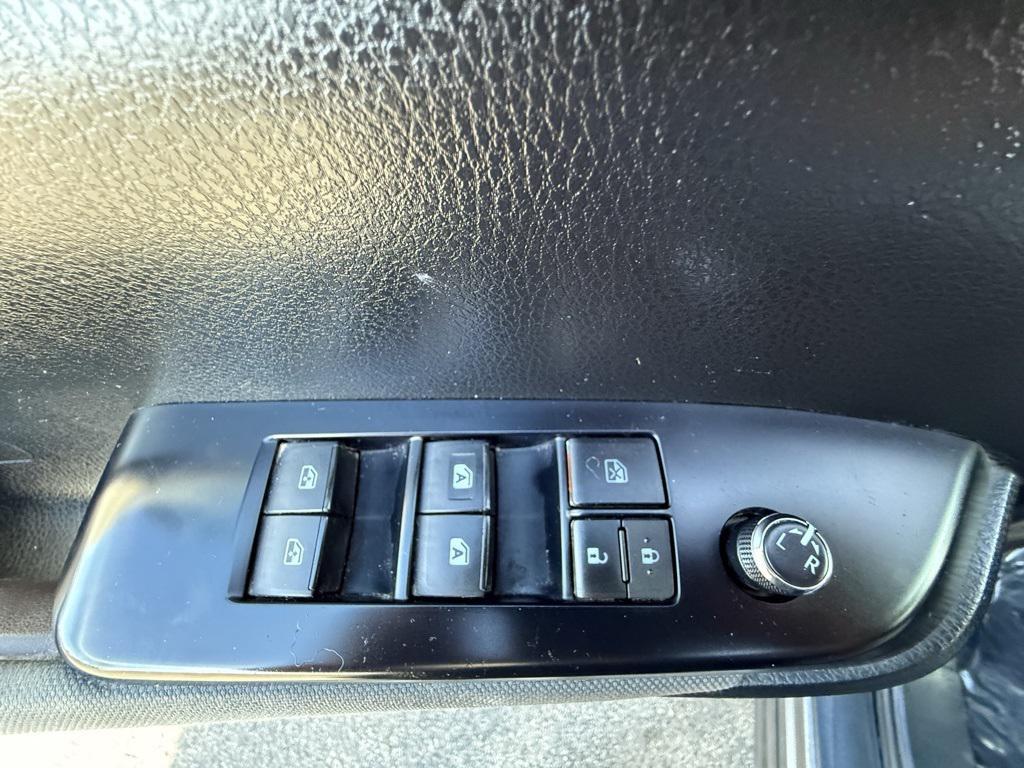 used 2015 Toyota Highlander car, priced at $9,900