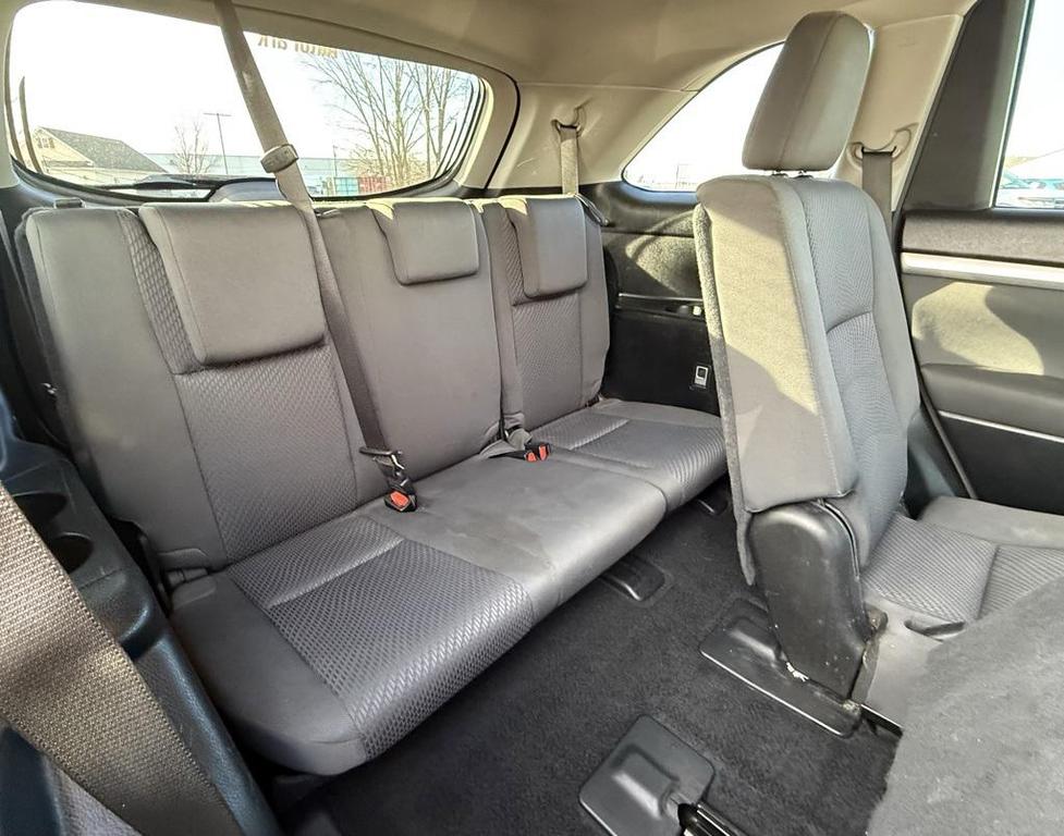 used 2015 Toyota Highlander car, priced at $9,900