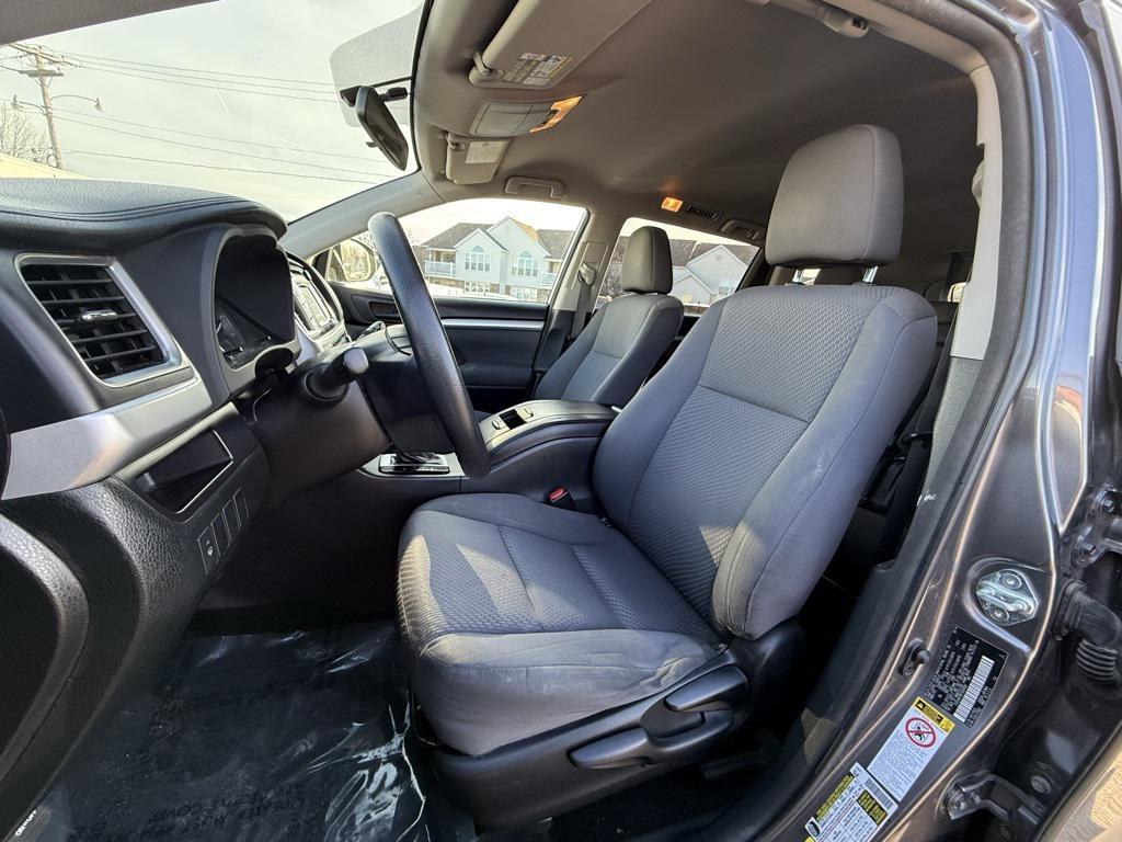 used 2015 Toyota Highlander car, priced at $9,900