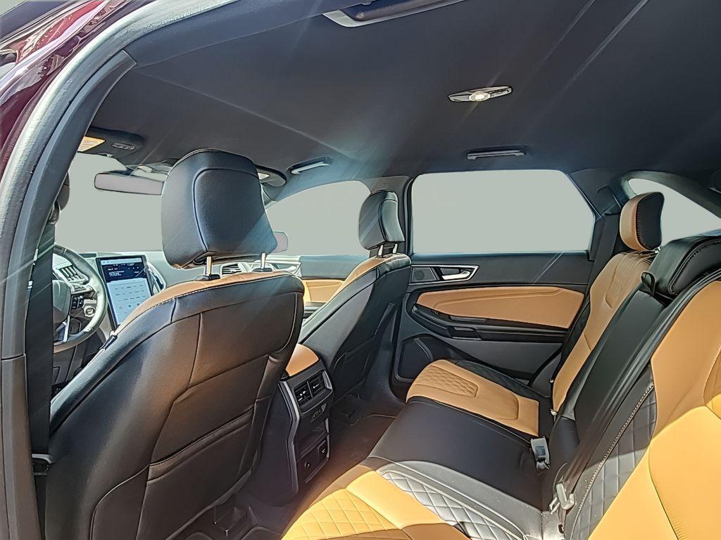 used 2024 Ford Edge car, priced at $30,995
