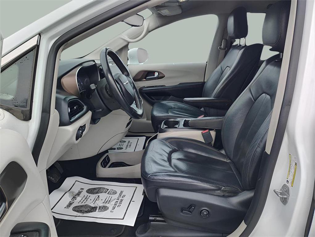 used 2018 Chrysler Pacifica car, priced at $14,995