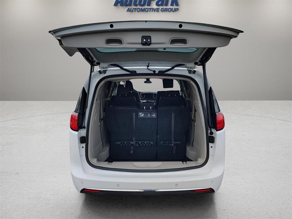 used 2018 Chrysler Pacifica car, priced at $14,995