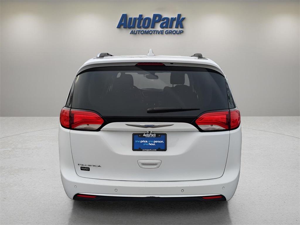 used 2018 Chrysler Pacifica car, priced at $14,995