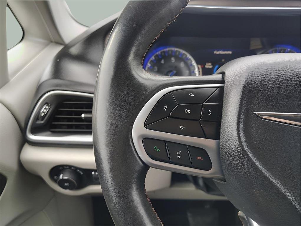 used 2018 Chrysler Pacifica car, priced at $14,995