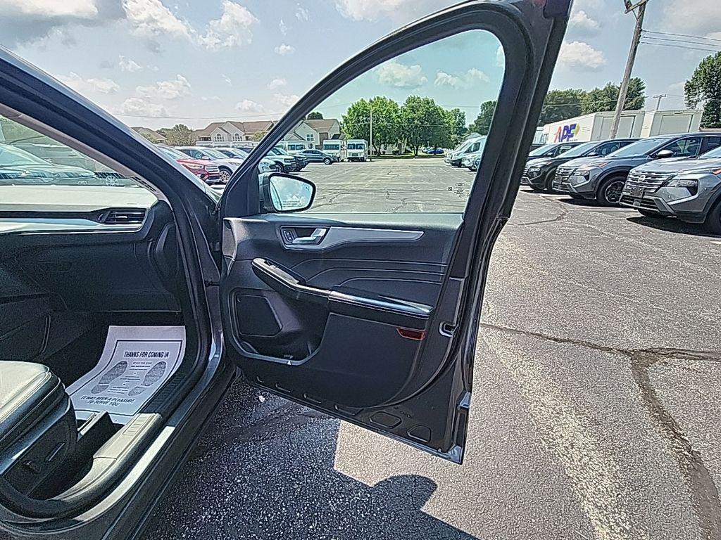 used 2025 Ford Escape car, priced at $27,595