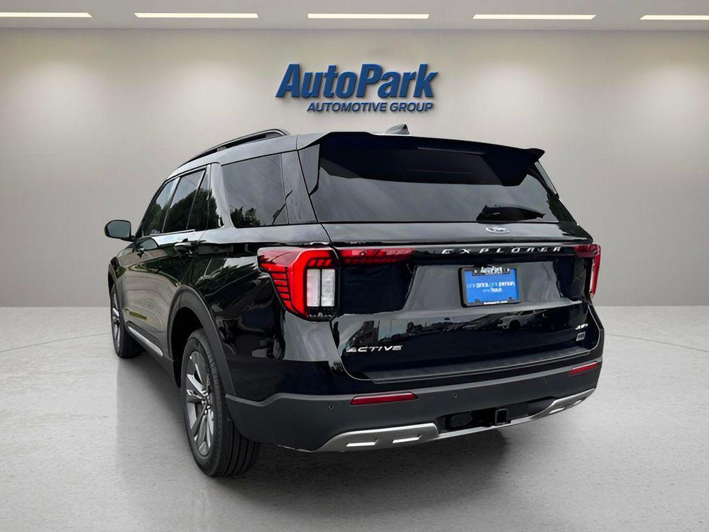 new 2025 Ford Explorer car, priced at $40,254