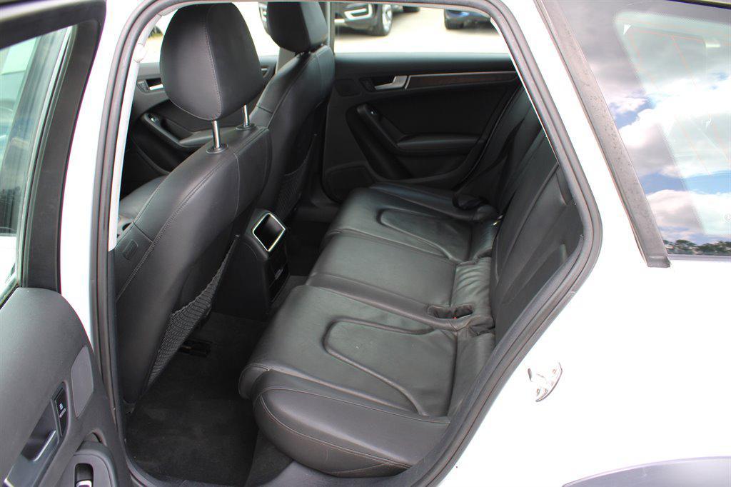 2013 White Audi allroad