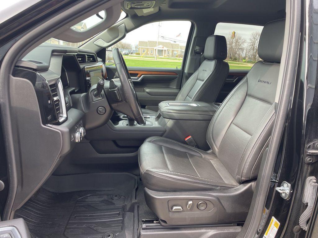 used 2022 GMC Sierra 1500 car, priced at $47,995
