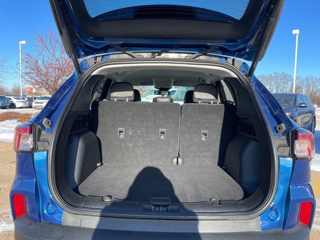 used 2022 Ford Escape car, priced at $21,556