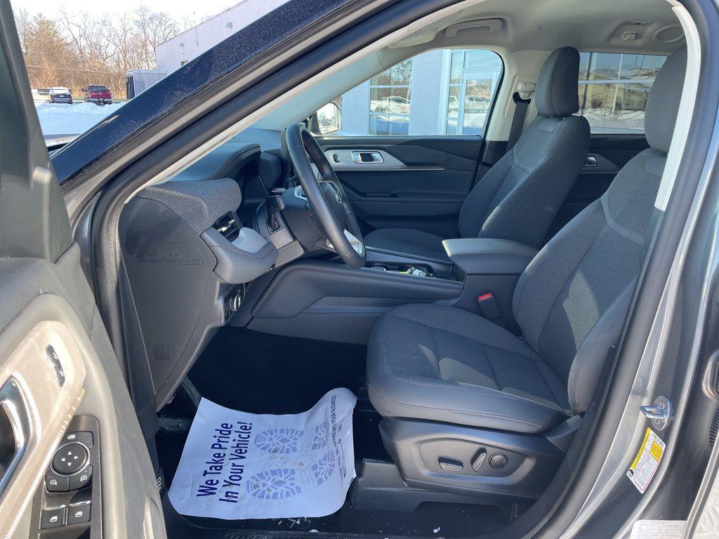 used 2025 Ford Explorer car, priced at $37,000
