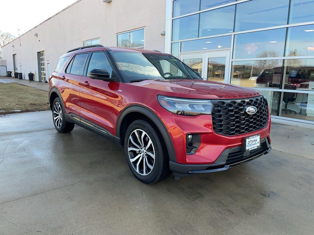 used 2025 Ford Explorer car, priced at $40,748