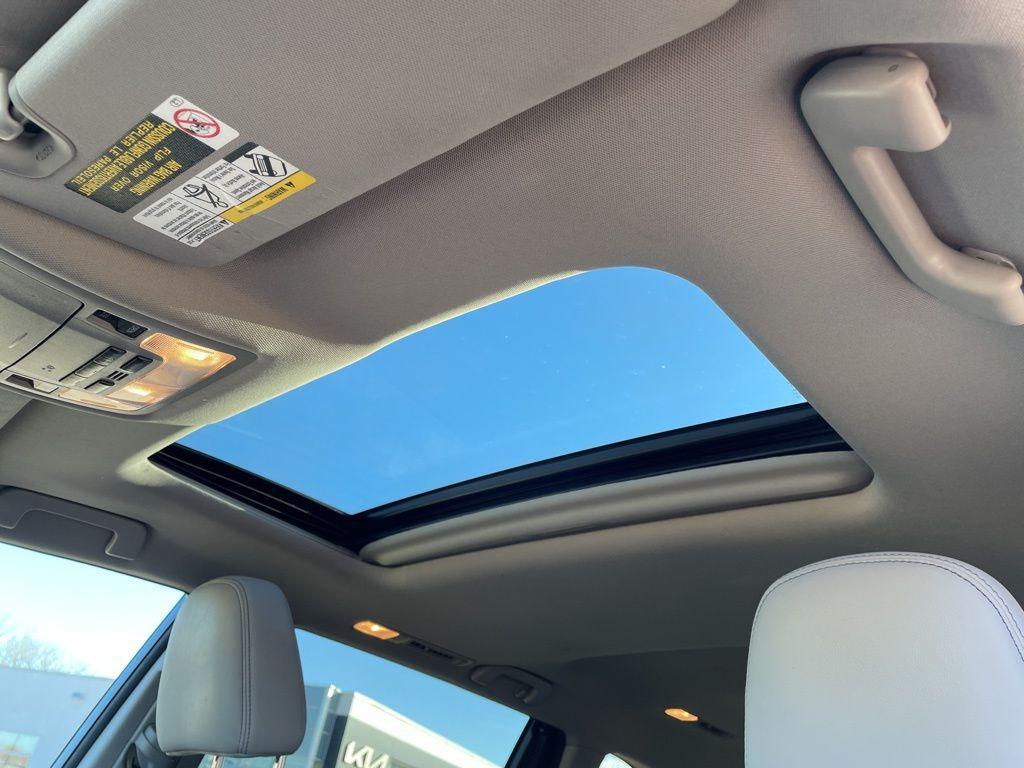 used 2016 Toyota Highlander car, priced at $18,971