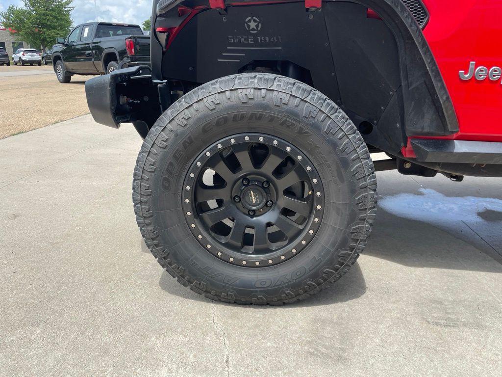 used 2018 Jeep Wrangler Unlimited car, priced at $21,995