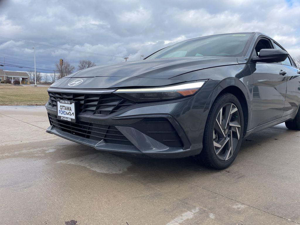 used 2025 Hyundai Elantra car, priced at $18,700