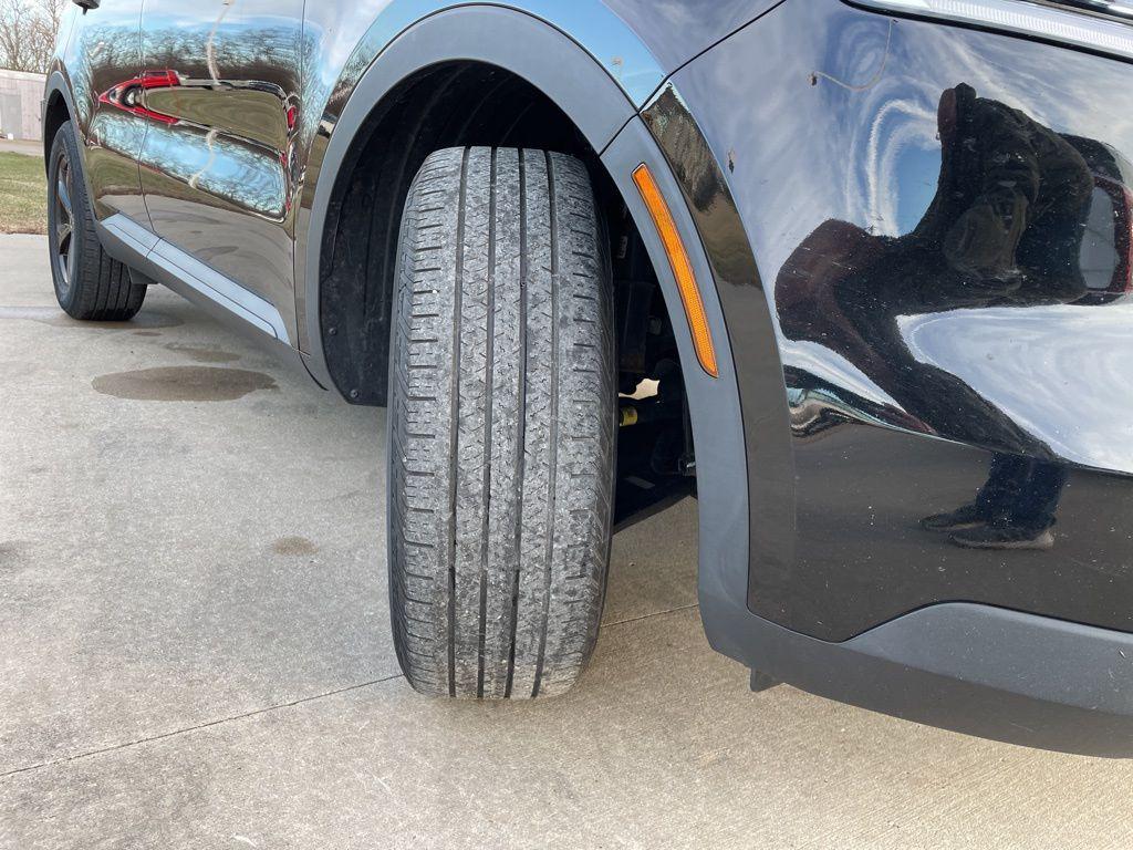 used 2023 Kia Sorento car, priced at $18,834