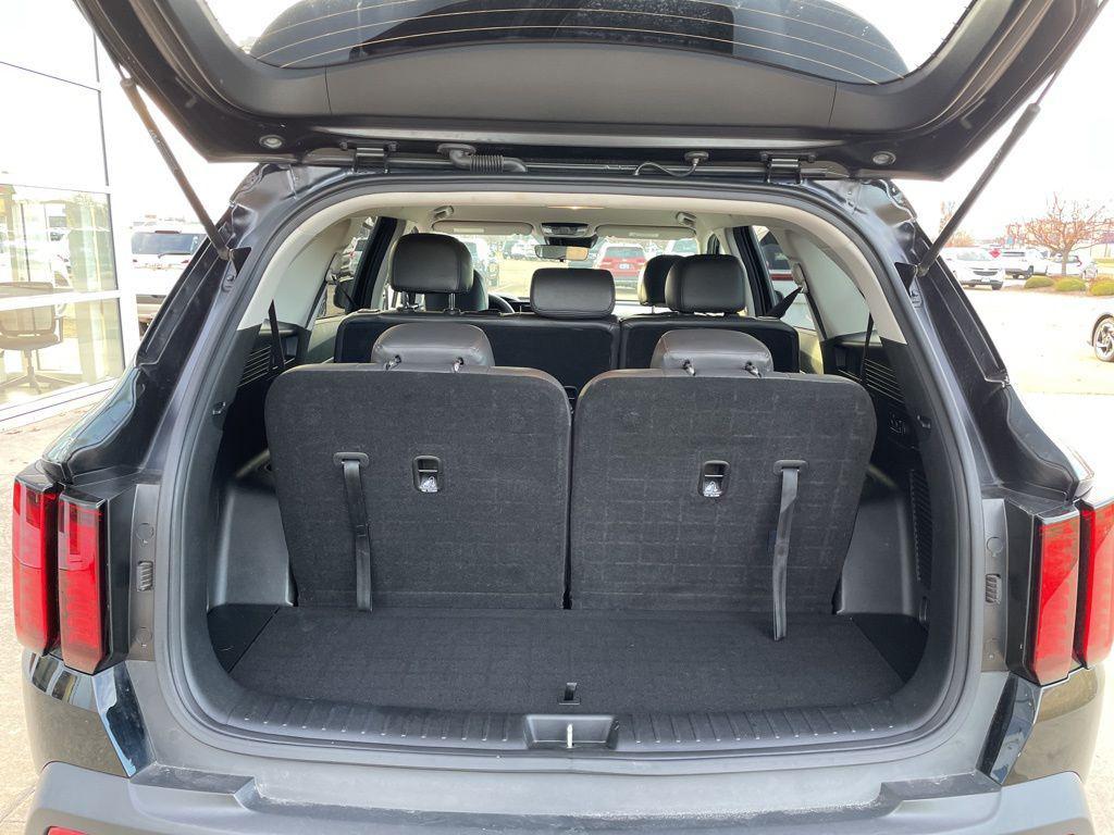 used 2023 Kia Sorento car, priced at $18,834