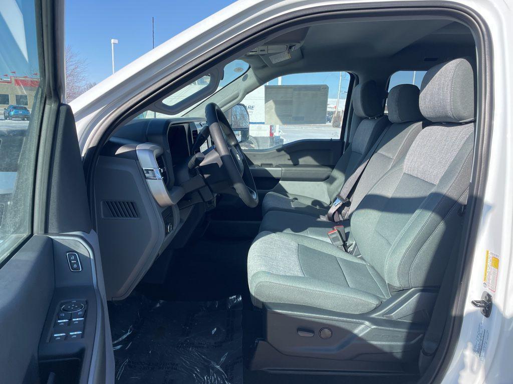 new 2025 Ford F-250 car, priced at $58,689