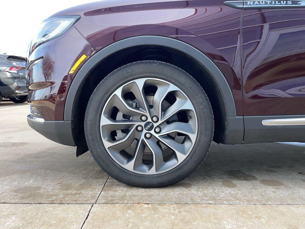 used 2022 Lincoln Nautilus car, priced at $28,691