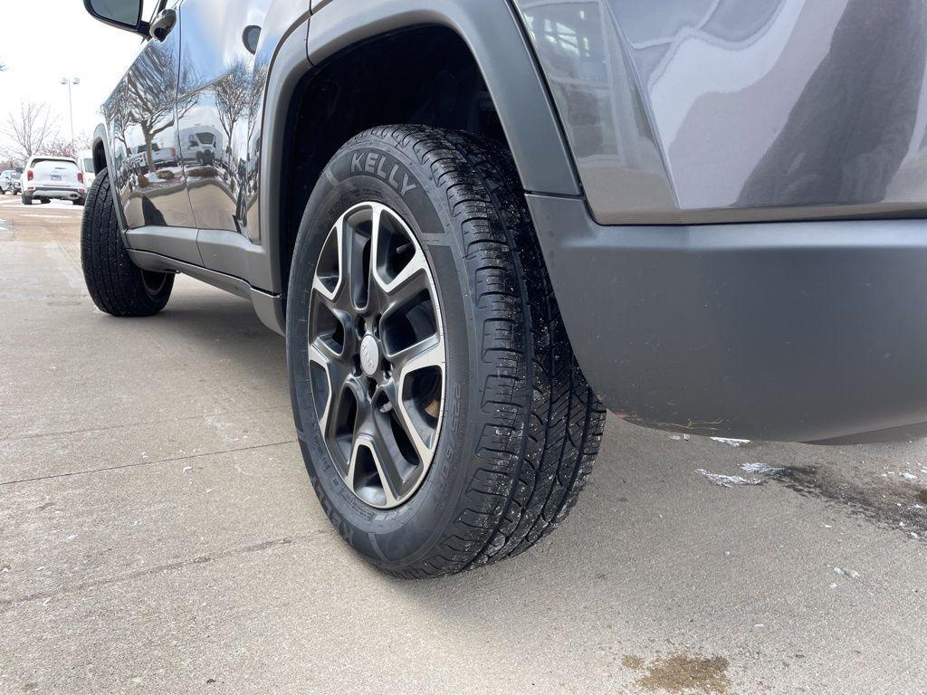 used 2022 Jeep Compass car, priced at $16,777