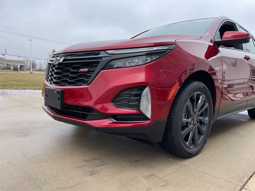 used 2024 Chevrolet Equinox car, priced at $25,444
