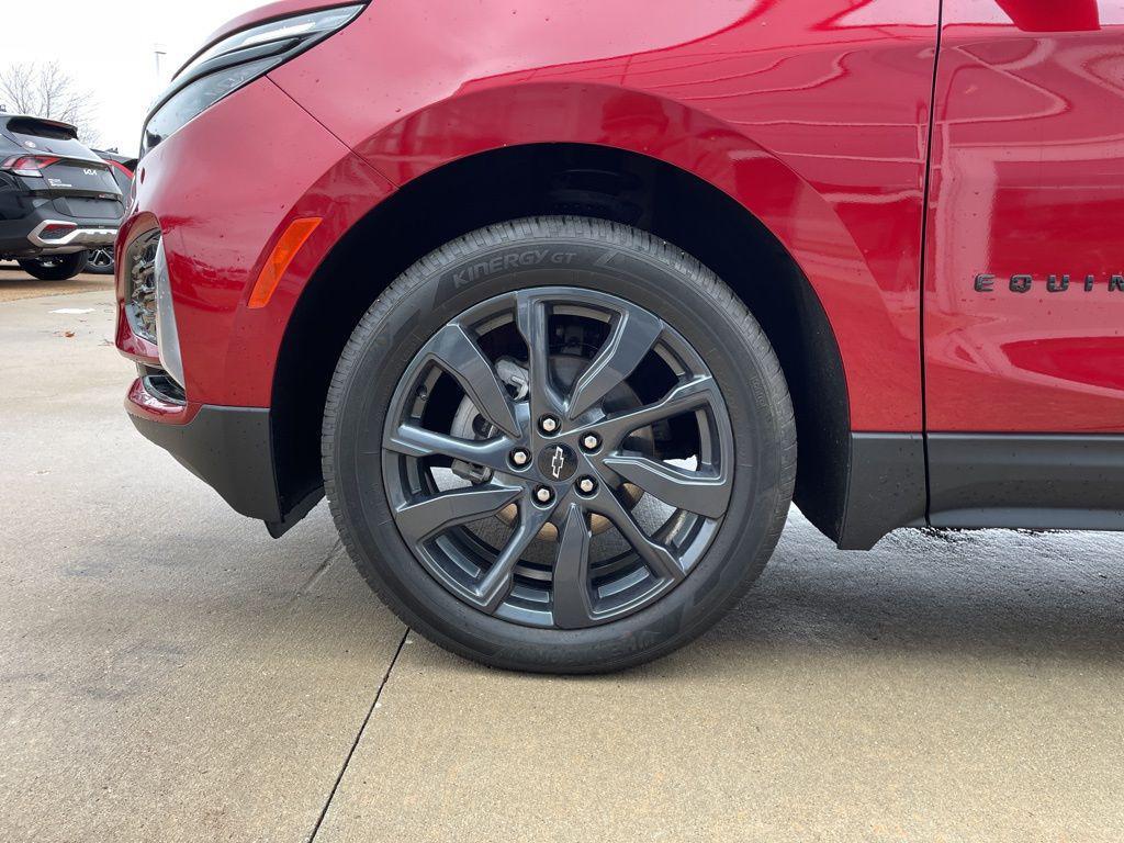 used 2024 Chevrolet Equinox car, priced at $25,444