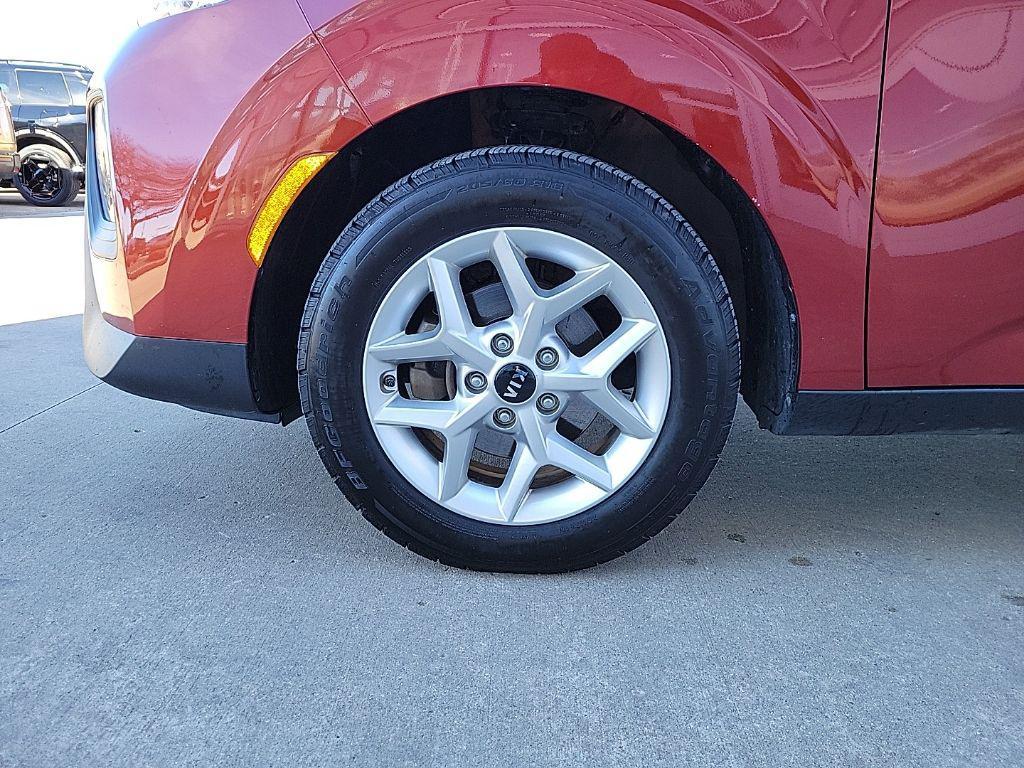 used 2021 Kia Soul car, priced at $13,222