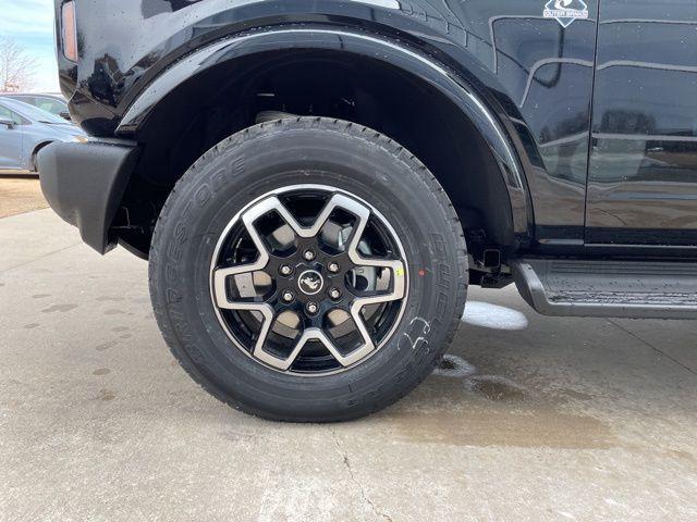 new 2025 Ford Bronco car, priced at $55,642