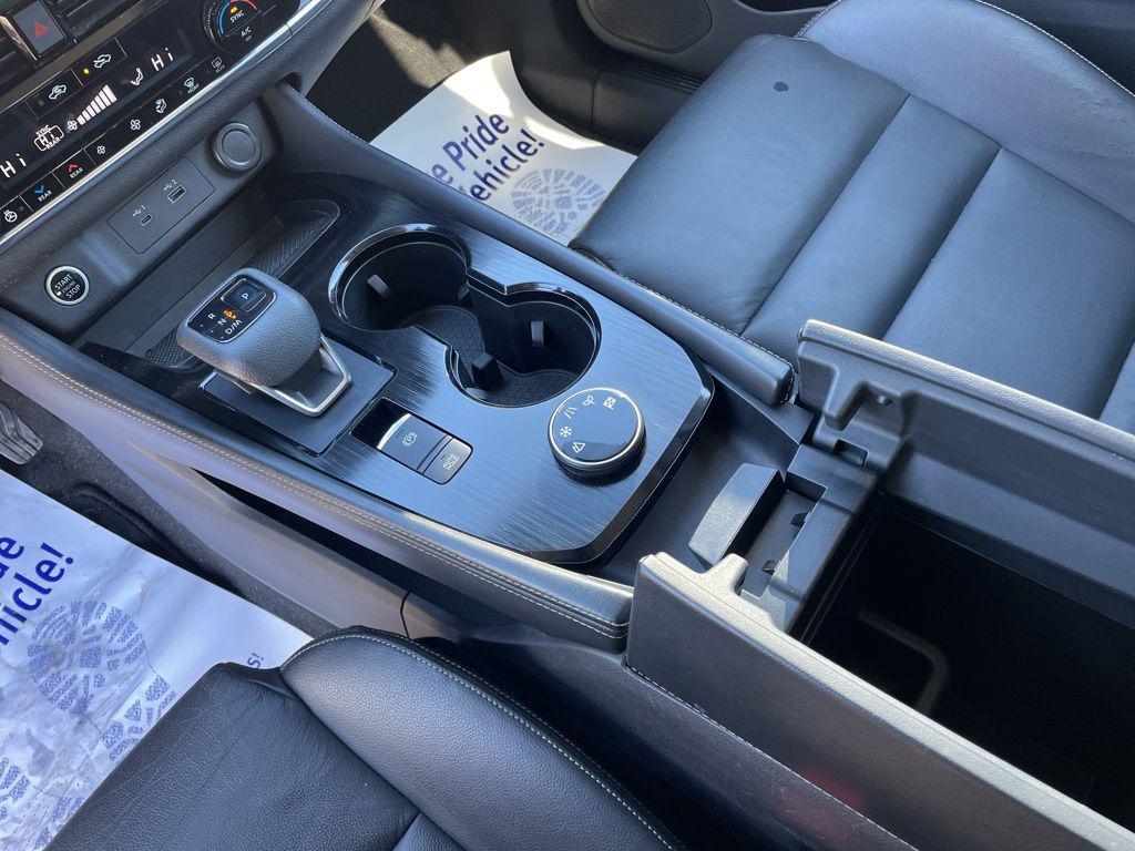 used 2021 Nissan Rogue car, priced at $19,222