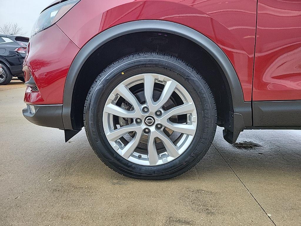 used 2022 Nissan Rogue Sport car, priced at $18,333