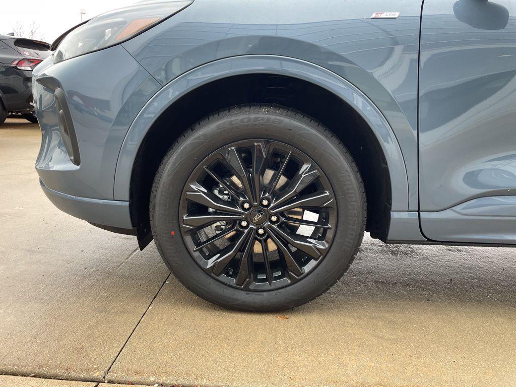 new 2026 Ford Escape car, priced at $41,465