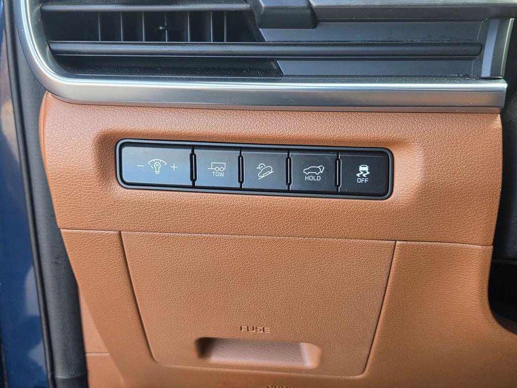 used 2023 Kia Telluride car, priced at $38,000