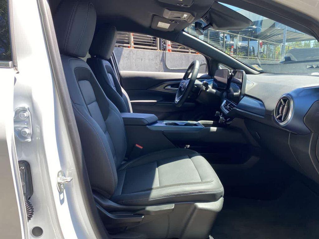 used 2024 Chevrolet Equinox EV car, priced at $28,240