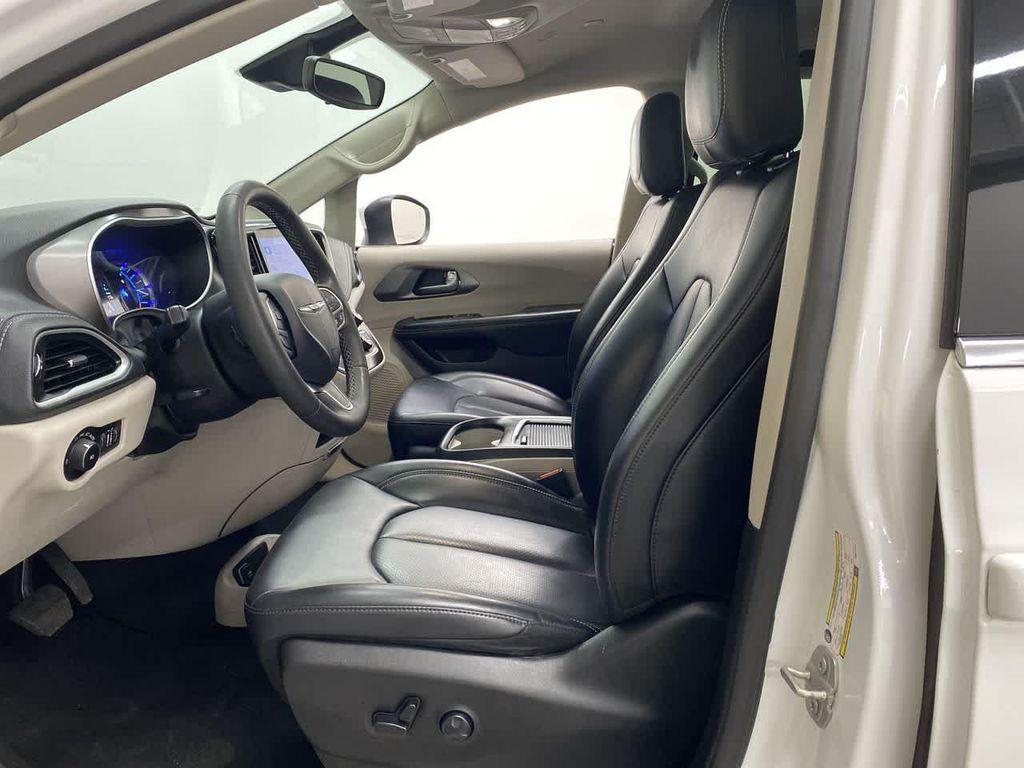 used 2023 Chrysler Pacifica Hybrid car, priced at $22,490