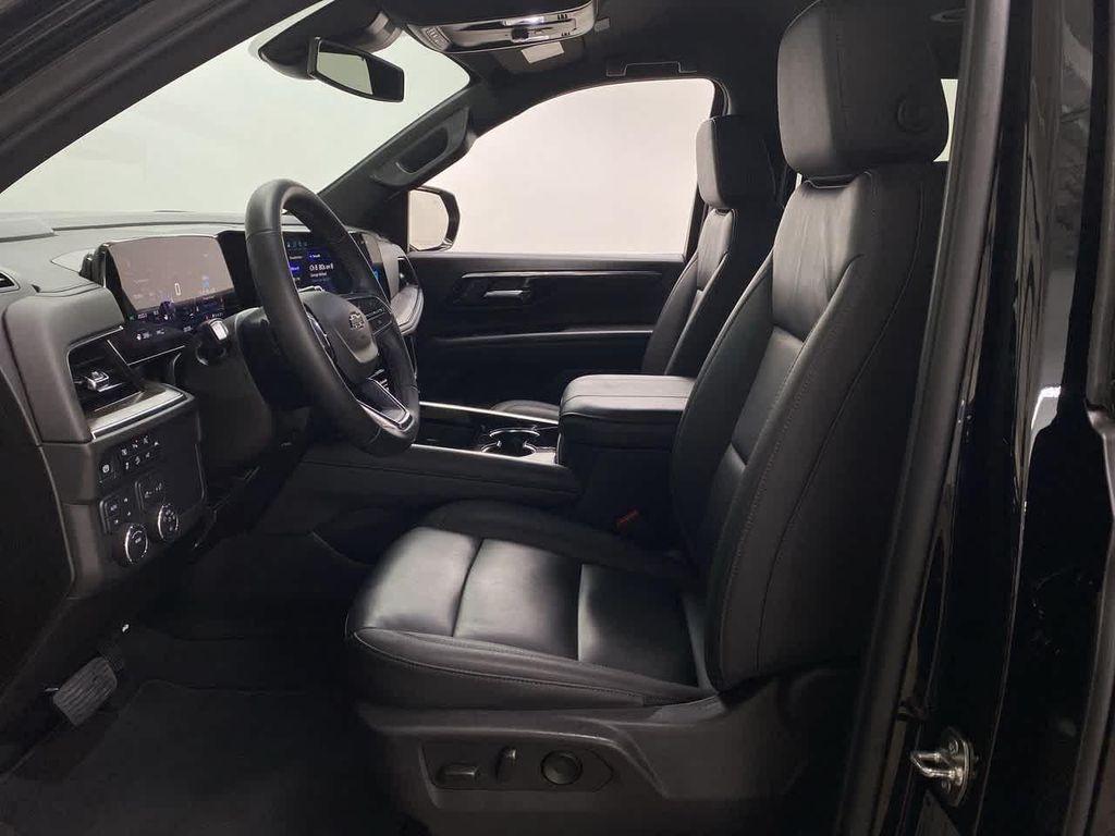 used 2025 Chevrolet Suburban car, priced at $69,990