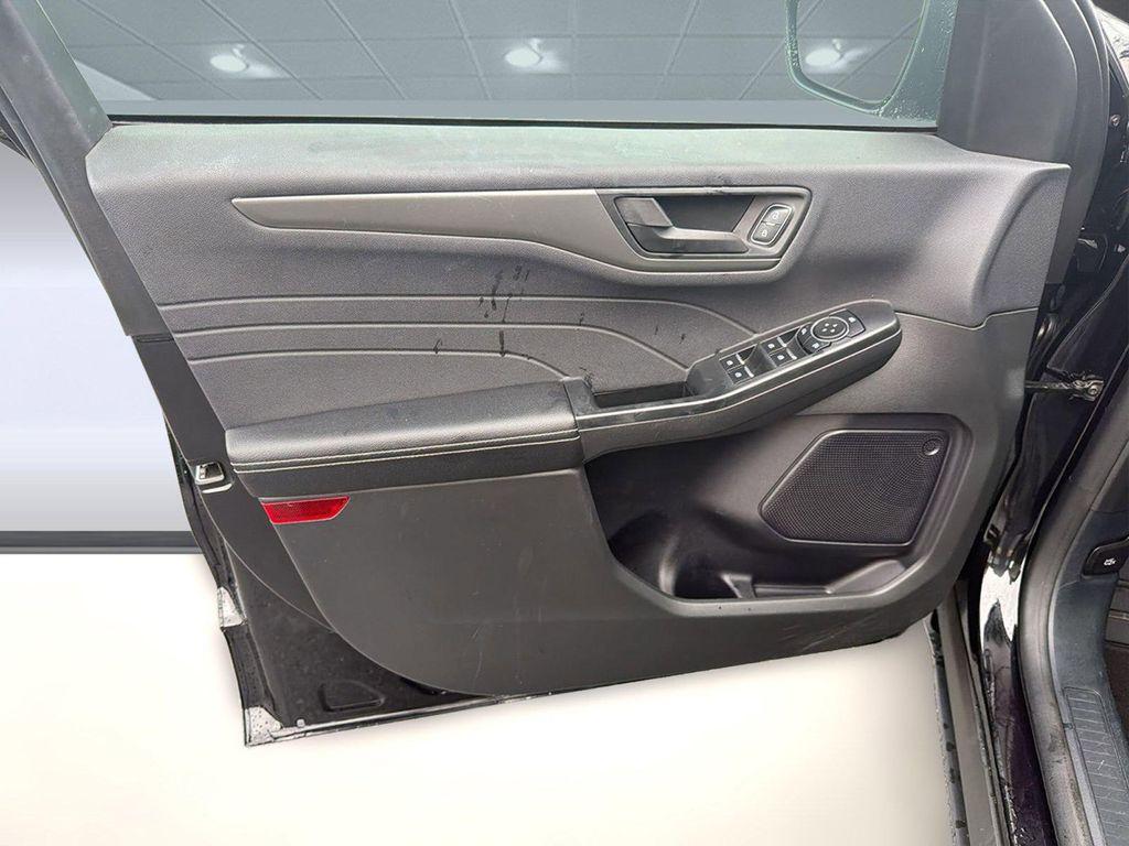 used 2024 Ford Escape car, priced at $20,498