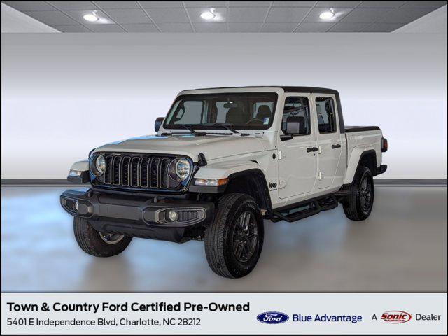 used 2023 Jeep Gladiator car, priced at $25,999