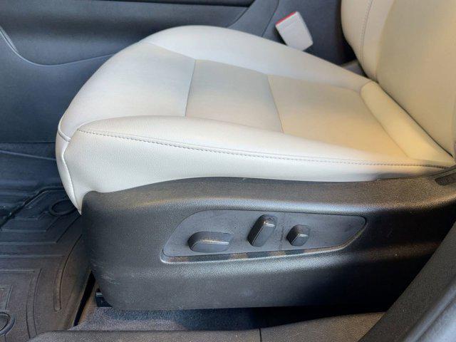 used 2021 Cadillac XT4 car, priced at $19,999