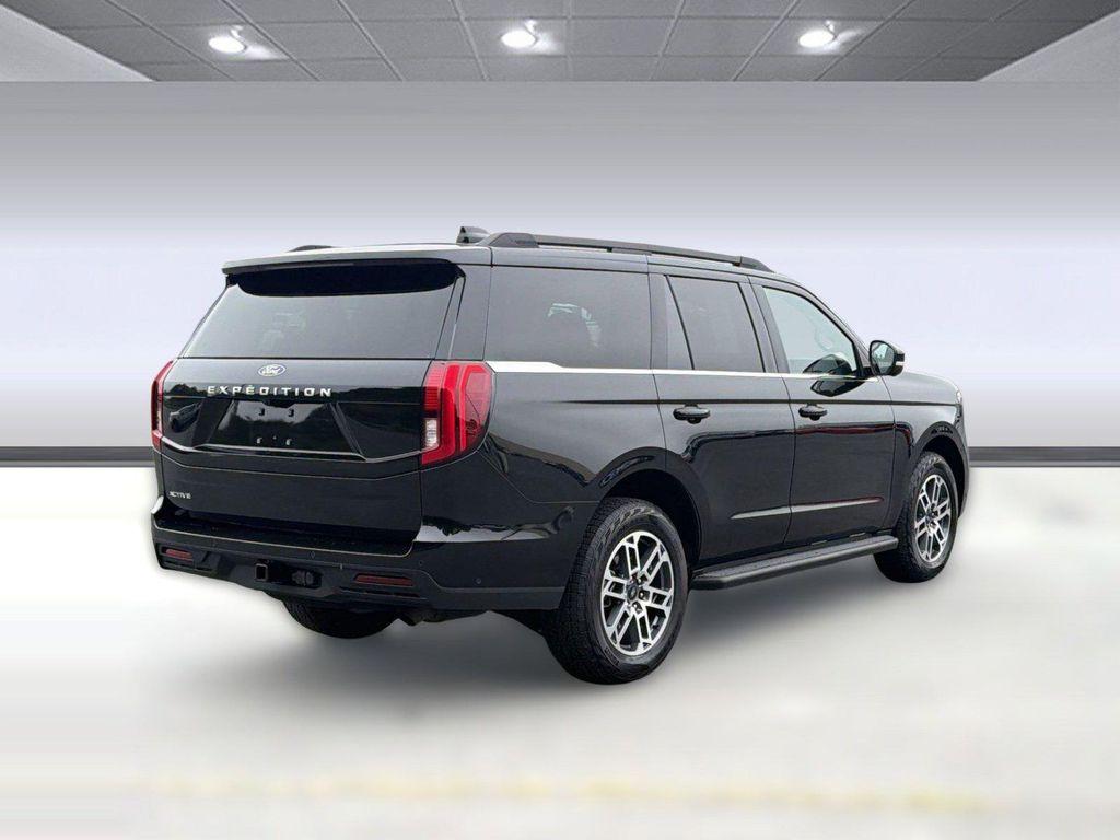 used 2025 Ford Expedition car, priced at $54,398