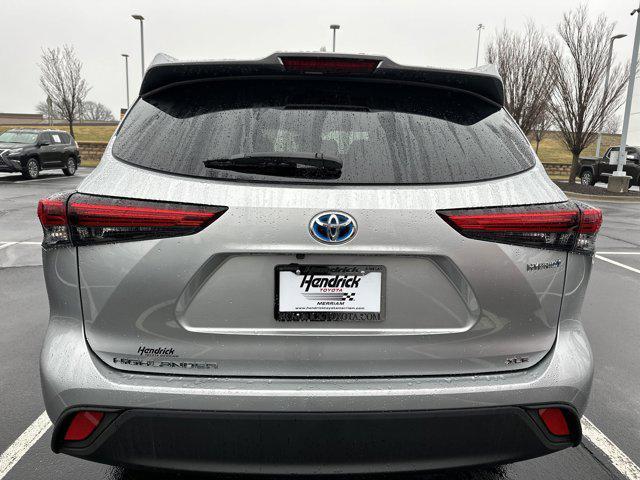 used 2022 Toyota Highlander Hybrid car, priced at $37,220