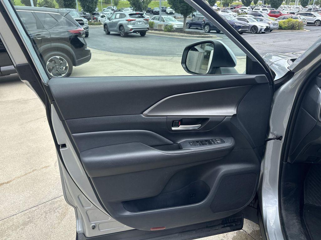 used 2025 Toyota Grand Highlander car, priced at $47,693