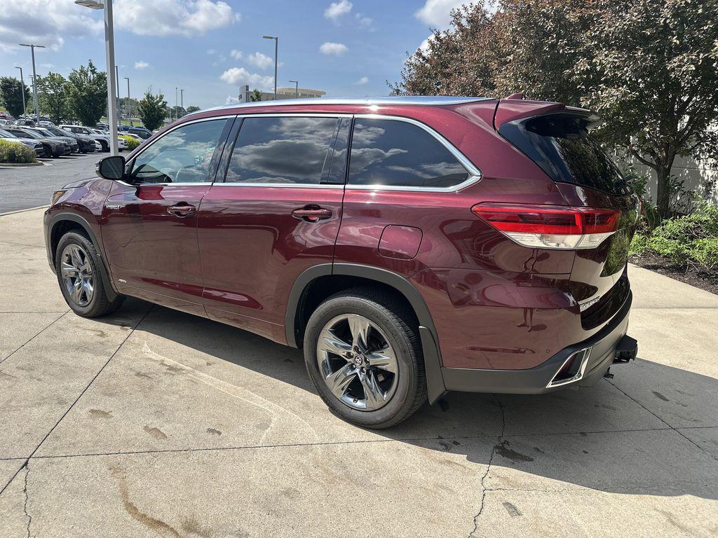 used 2017 Toyota Highlander Hybrid car, priced at $24,035
