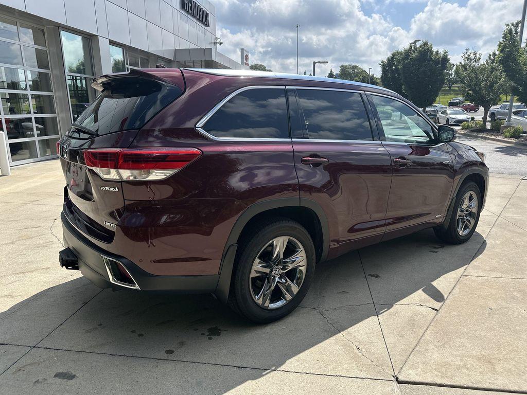 used 2017 Toyota Highlander Hybrid car, priced at $24,035