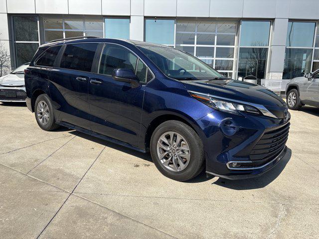 used 2022 Toyota Sienna car, priced at $35,914