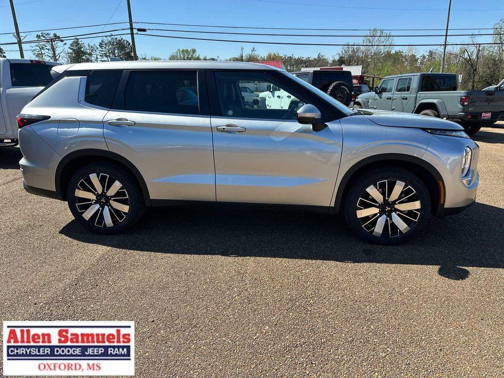 used 2025 Mitsubishi Outlander car, priced at $26,797