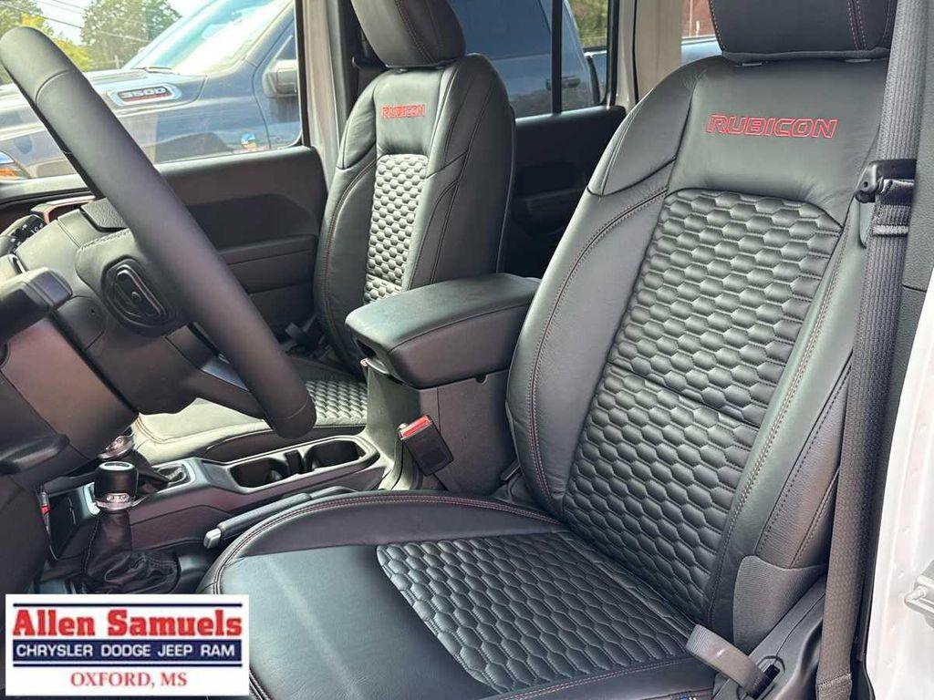 new 2025 Jeep Wrangler car, priced at $65,390