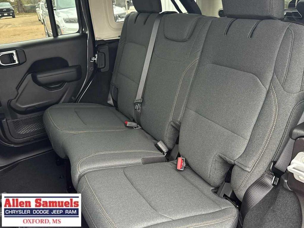 new 2026 Jeep Wrangler car, priced at $47,885