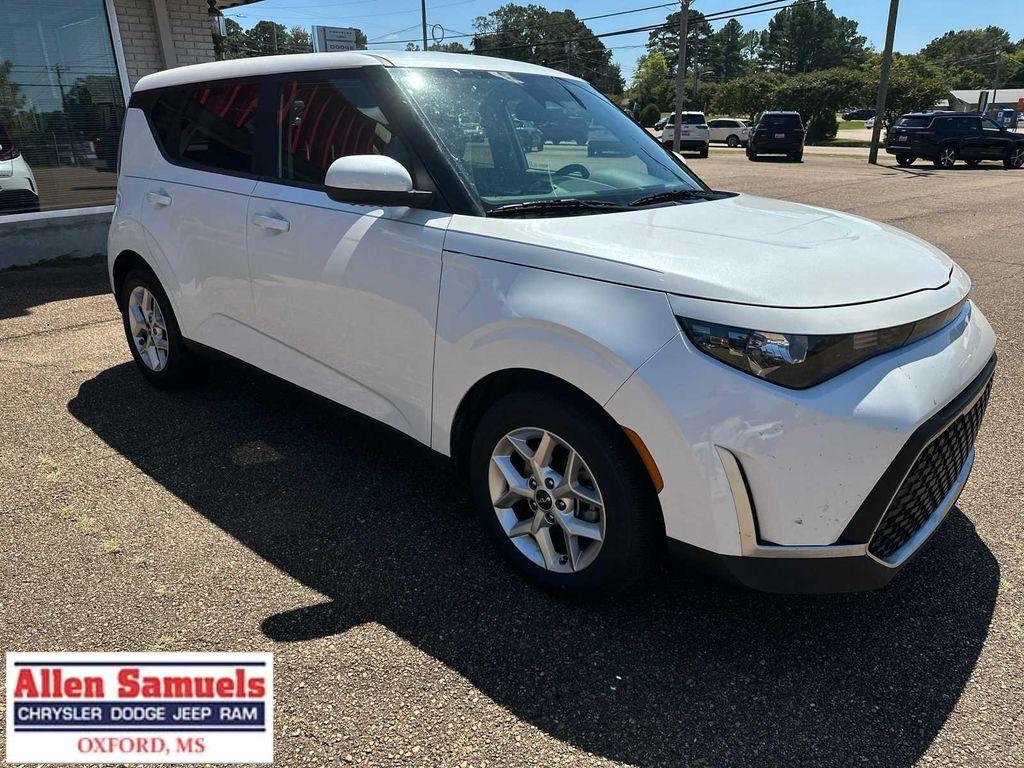 used 2023 Kia Soul car, priced at $17,771
