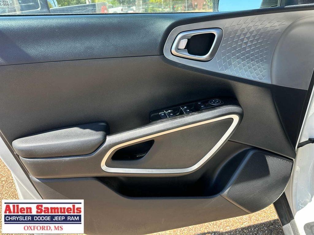 used 2023 Kia Soul car, priced at $17,771