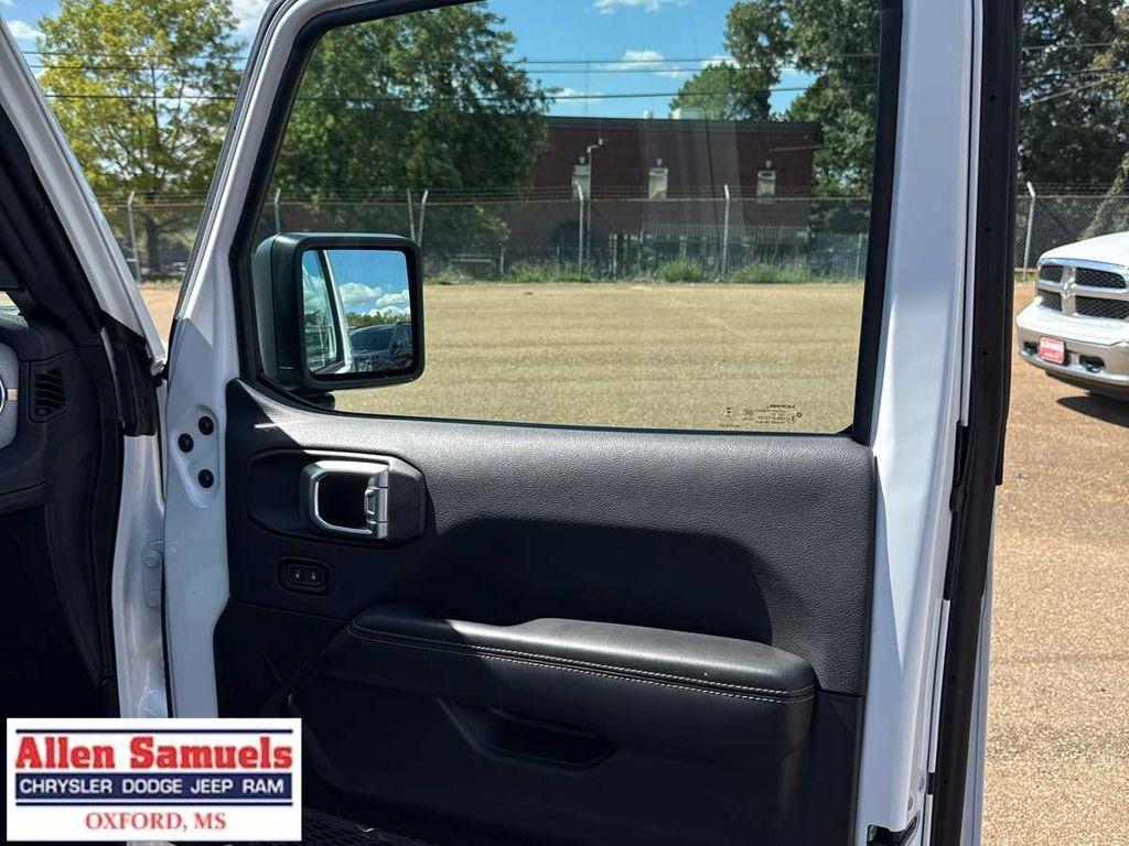 used 2024 Jeep Wrangler 4xe car, priced at $31,991