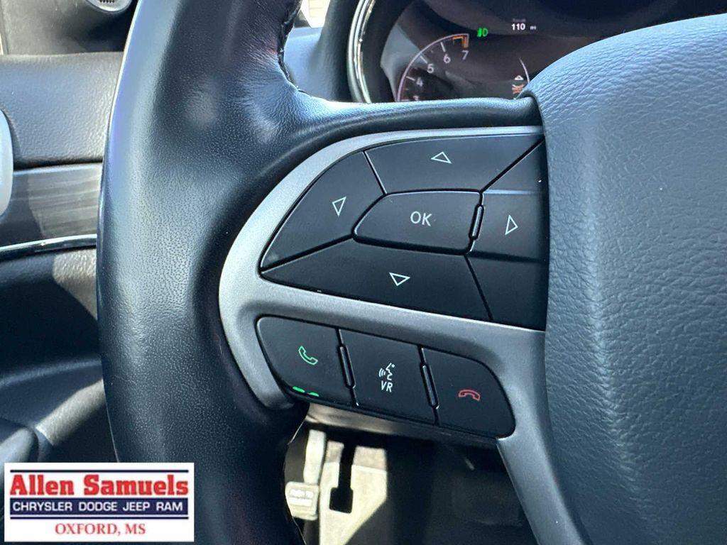 used 2022 Jeep Grand Cherokee car, priced at $23,997